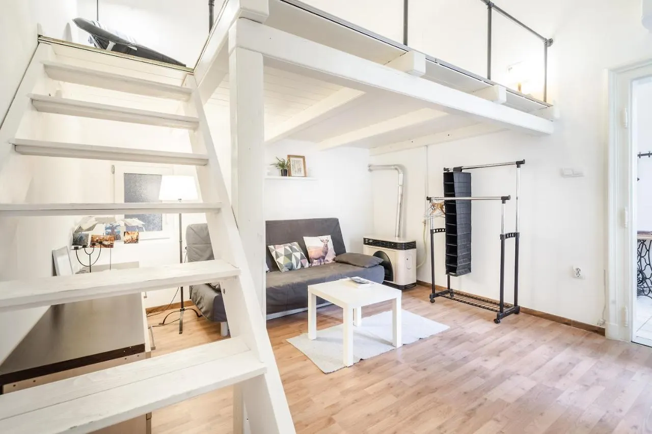 Bpr Vinyl Style Studio Home With A/C Budapest Hungary