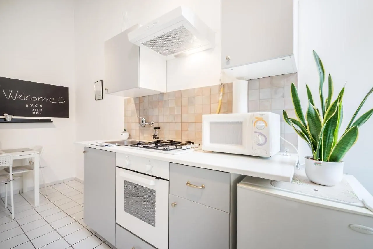Bpr Vinyl Style Studio Home With A/C Budapest Apartment